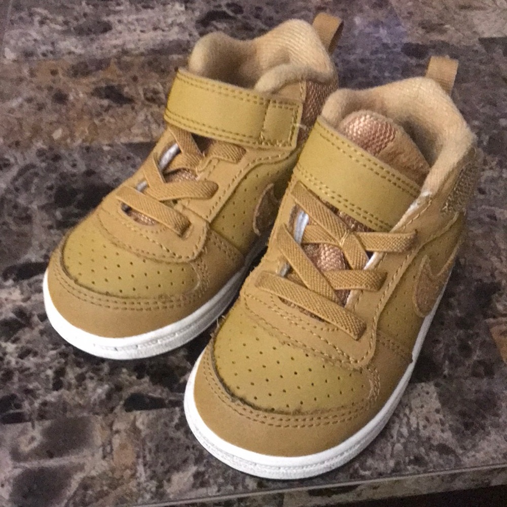 Kids shoes